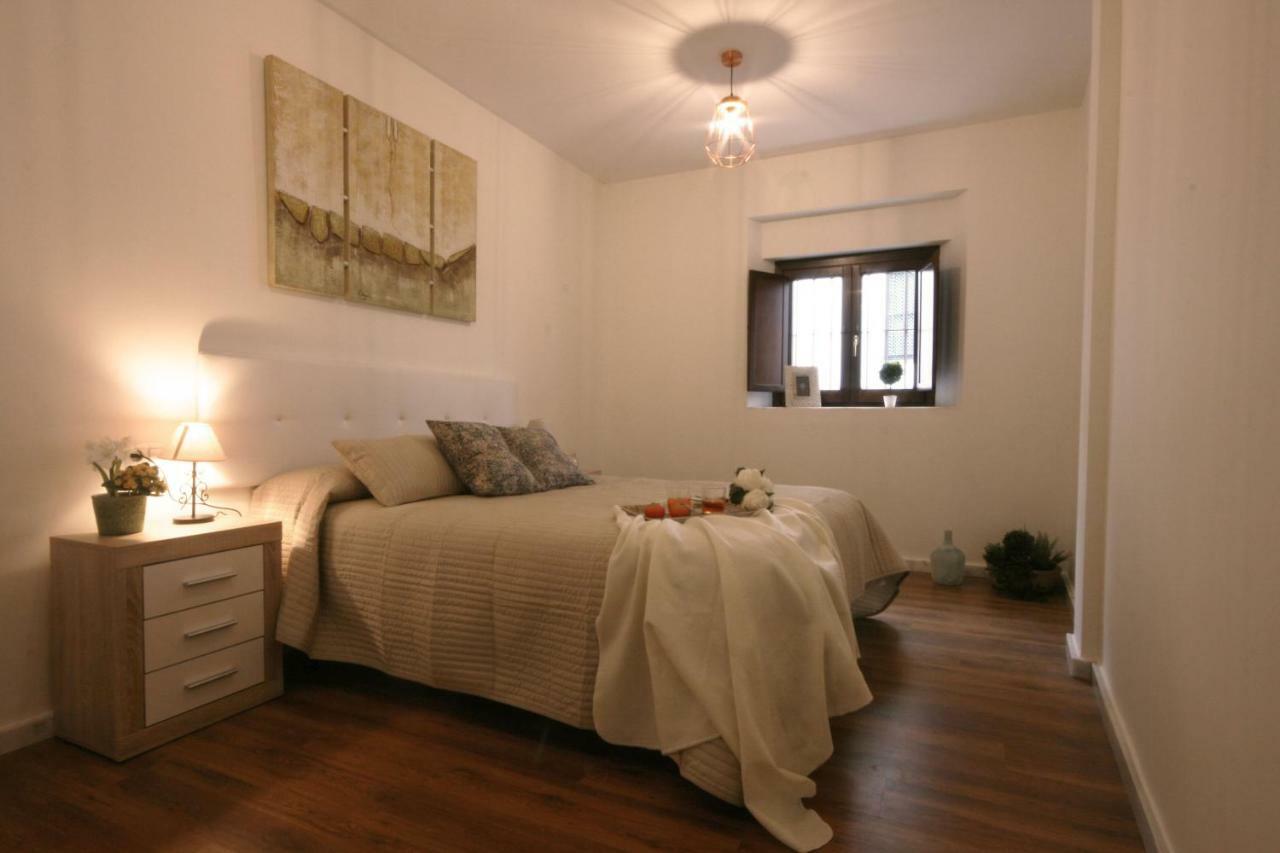 Apartamento Vacacional Carmona Lägenhet Exteriör bild