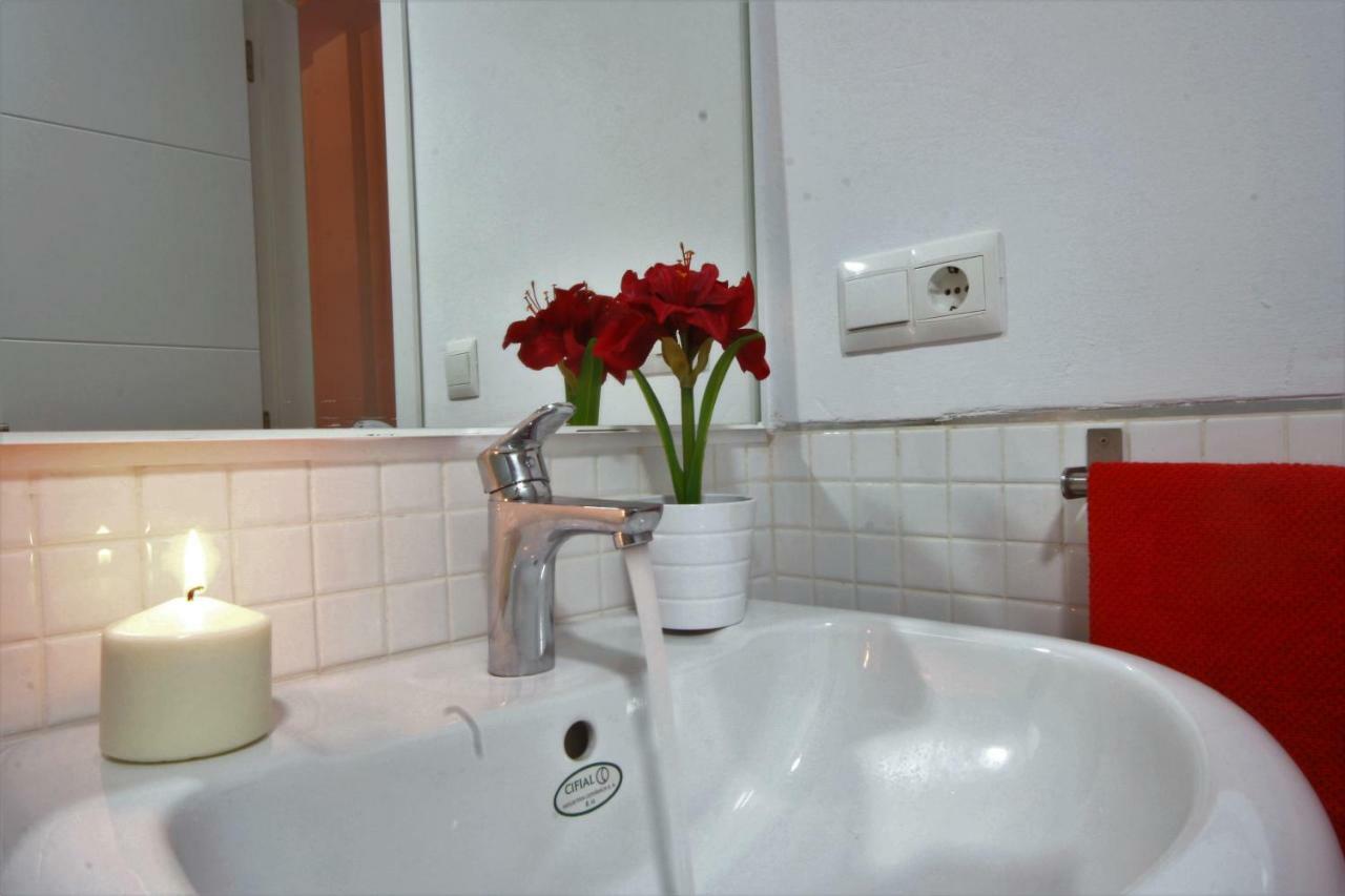 Apartamento Vacacional Carmona Lägenhet Exteriör bild